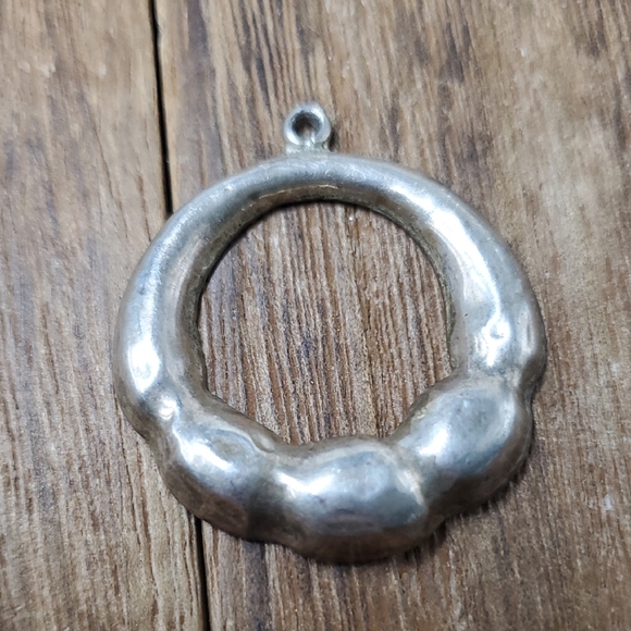 Oneida Bridal Wreath Floating Heart Spoon Necklace by  P274 Sterling Silver Artisan Wreath Pendant
